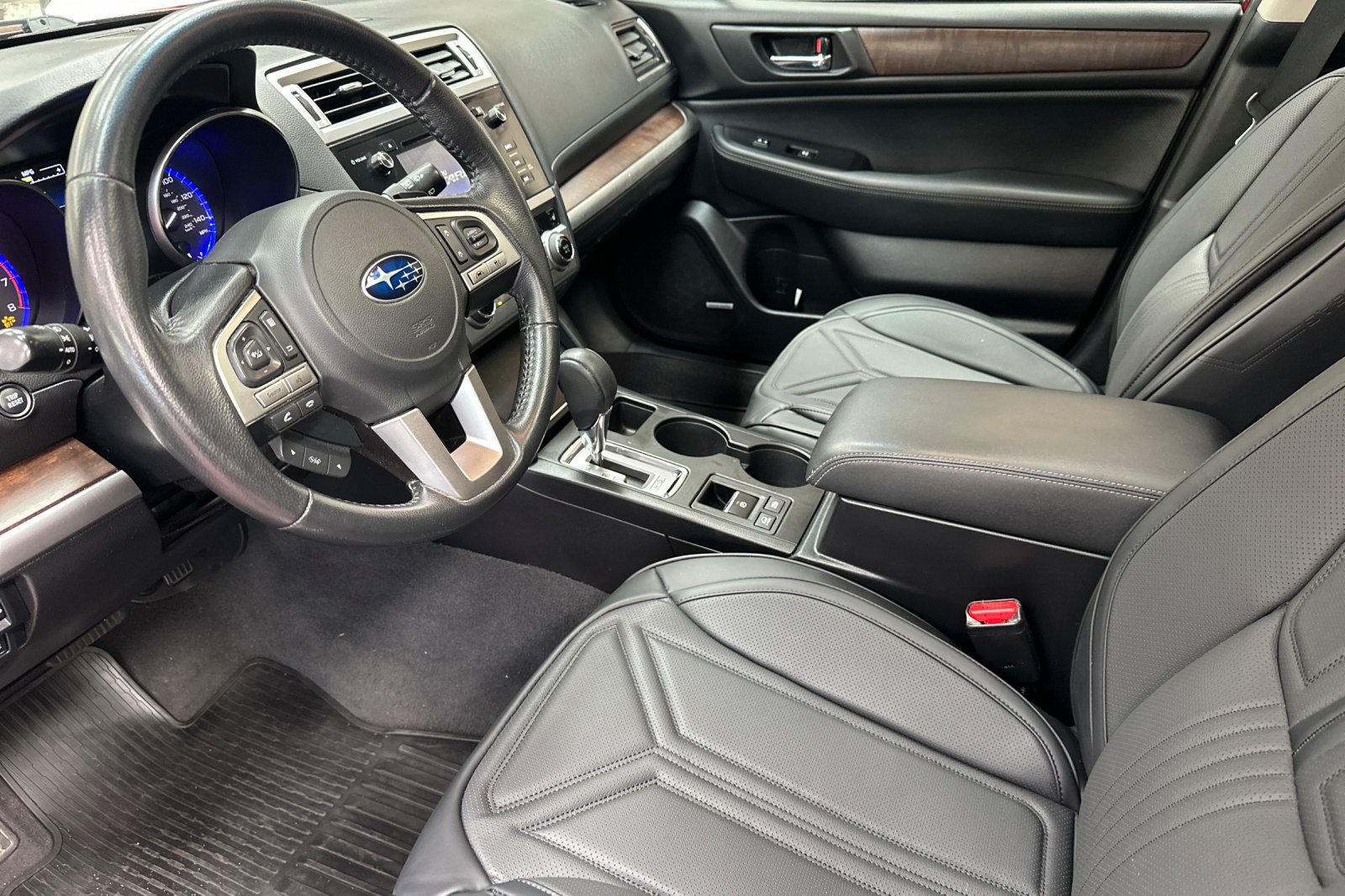 Used 2017 Subaru Outback 2.5i Limited AWD/4WD image 13