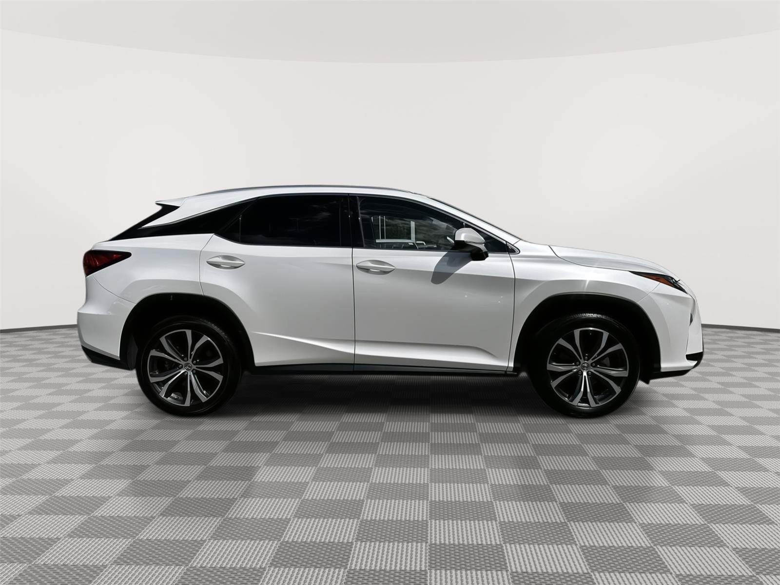 Used 2017 Lexus RX 350 FWD w/ Premium Package image 4