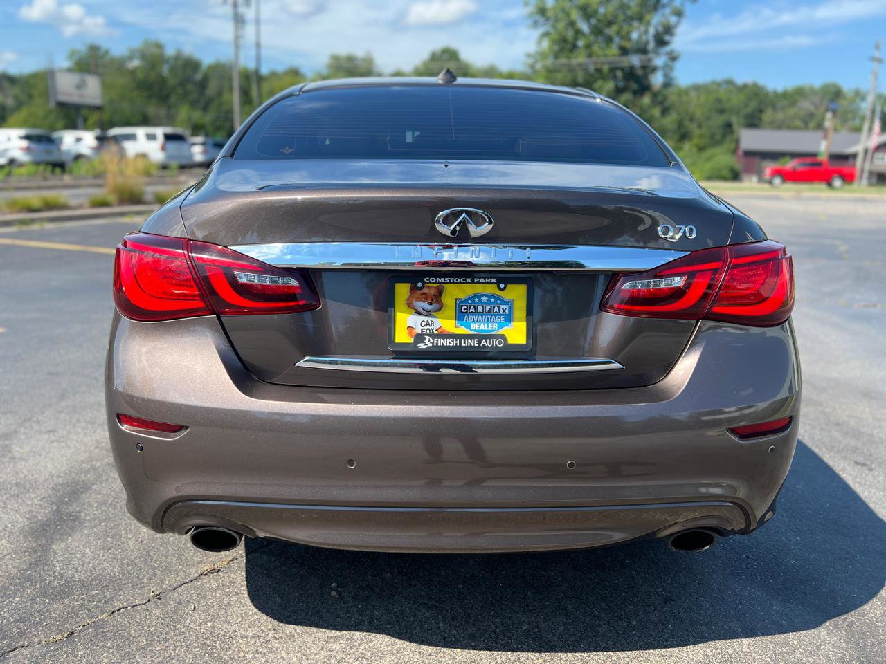 Used 2019 INFINITI Q70 Luxe RWD image 6