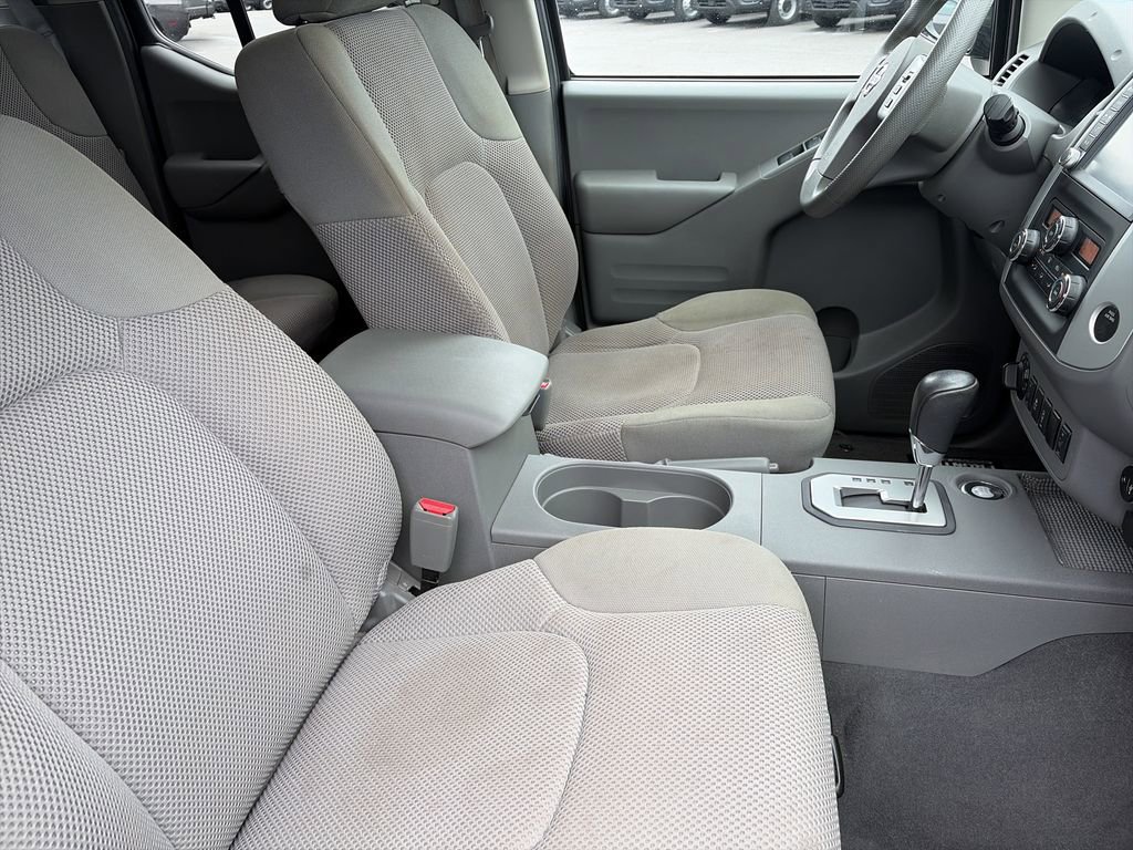 Used 2020 Nissan Frontier SV w/ Midnight Edition Floor Mats AWD/4WD image 33