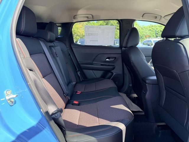 New 2026 Nissan Kicks SR w/ Cold Weather Package FWD image 11