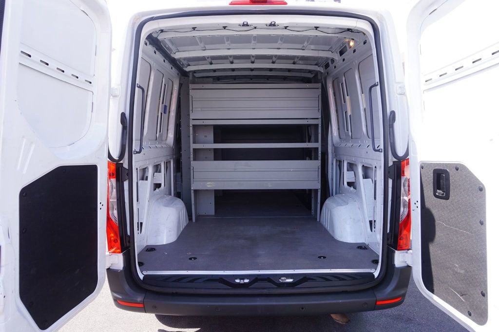 Used 2022 Mercedes-Benz Sprinter 1500 image 8