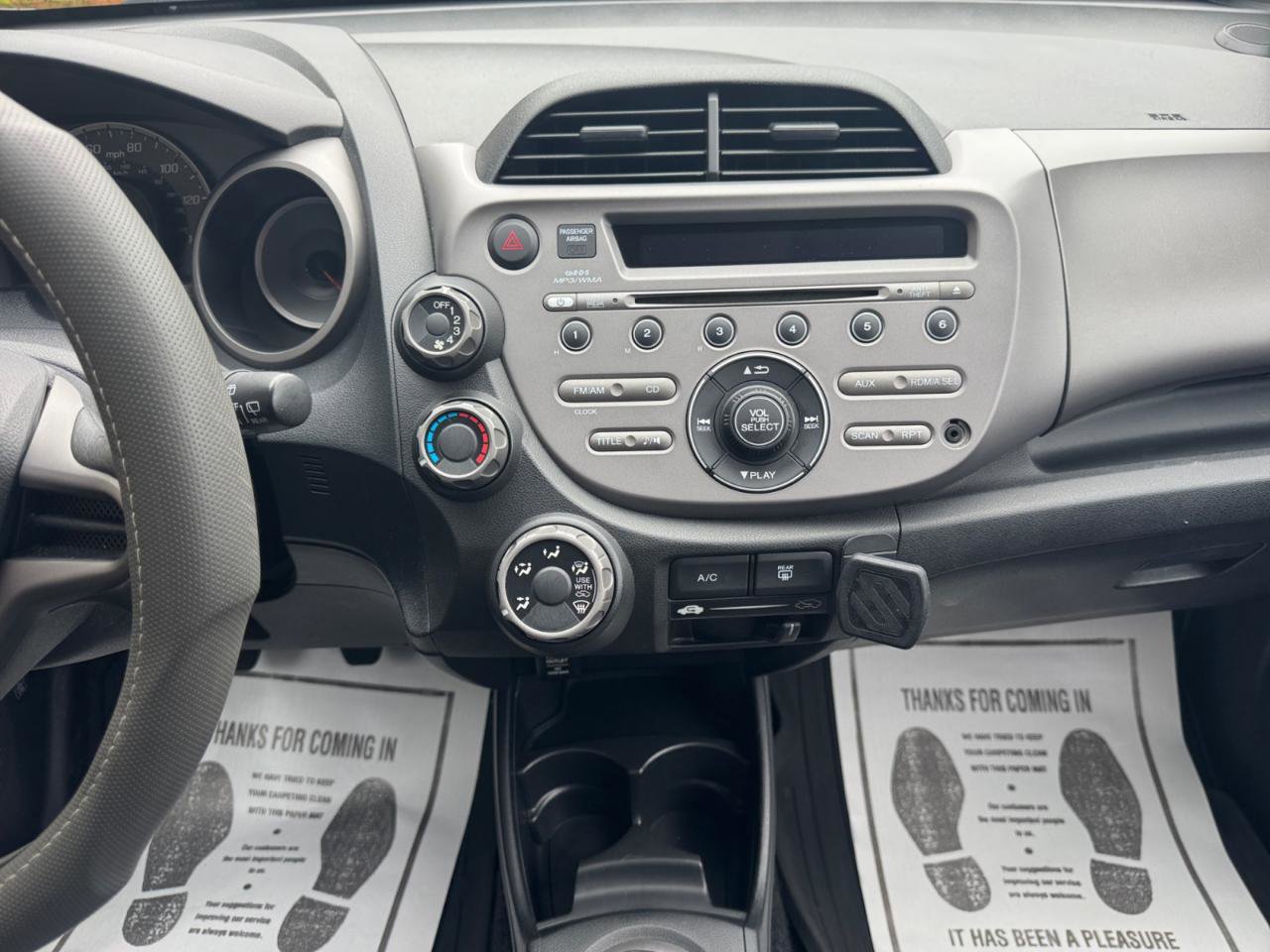 Used 2010 Honda Fit image 8