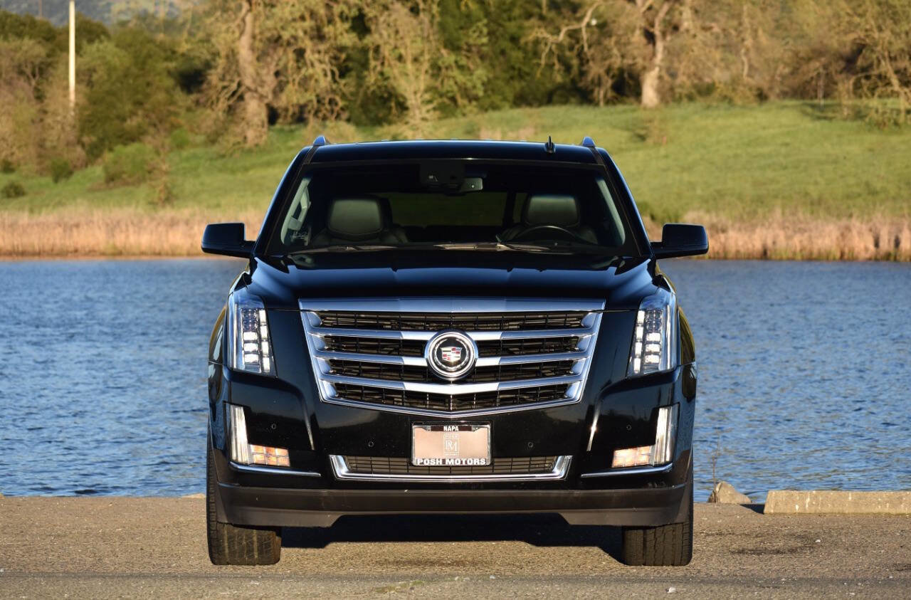 Used 2015 Cadillac Escalade Premium image 4