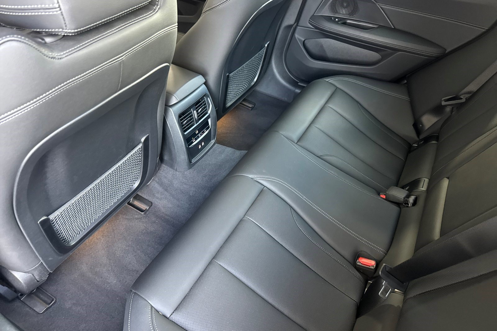 Used 2023 BMW i4 eDrive35 w/ Premium Package RWD image 26