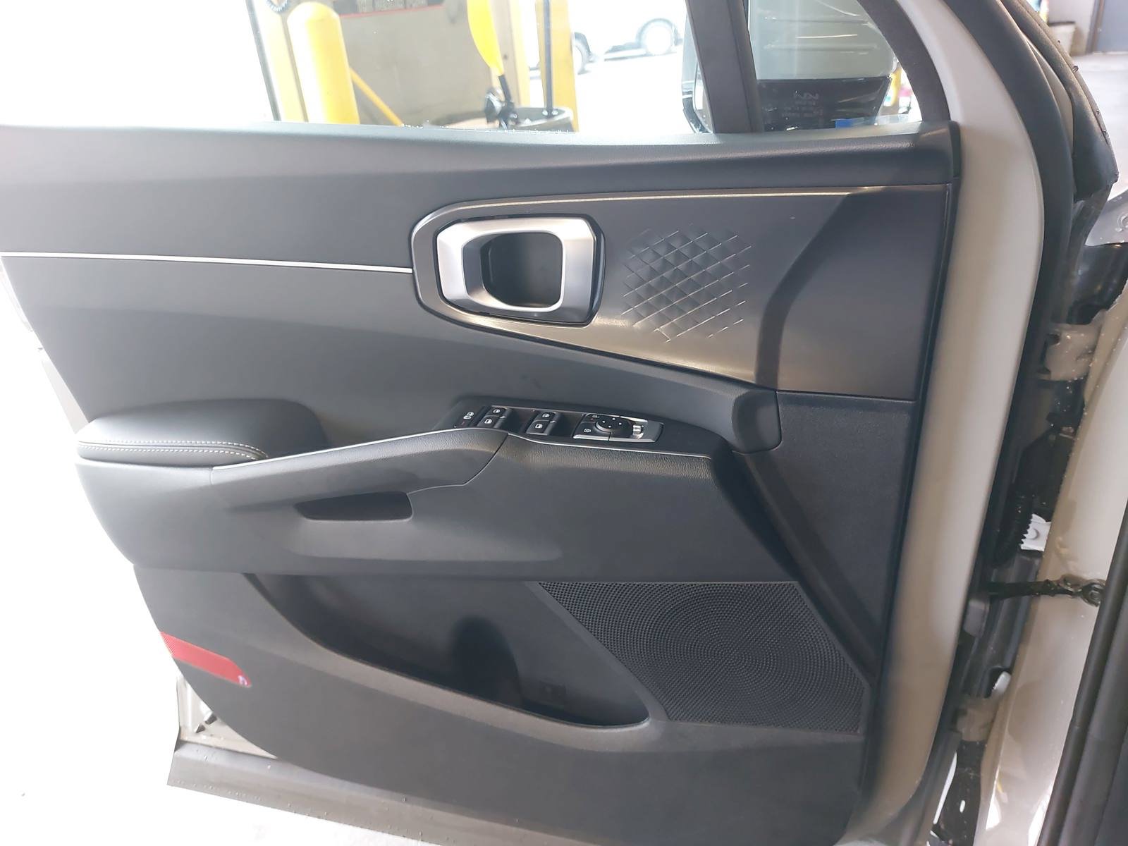 New 2026 Kia Sorento S w/ S Panoramic Sunroof Package FWD image 28