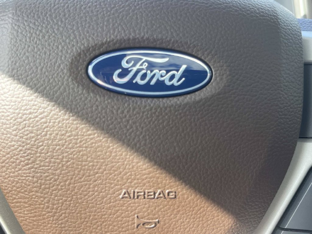 Used 2022 Ford F350 King Ranch w/ King Ranch Ultimate Package AWD/4WD image 39