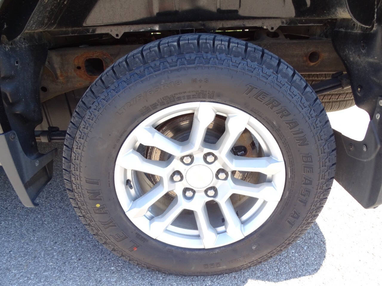 Used 2024 Chevrolet Silverado 1500 4x4 Crew Cab w/ Z71 w/ WT Value Package image 43