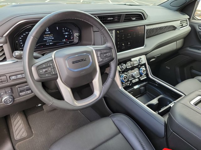 Used 2024 GMC Yukon XL Denali w/ Max Trailering Package image 11