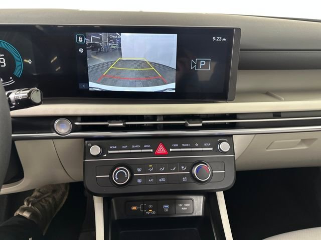 Certified 2025 Hyundai Tucson SE image 50