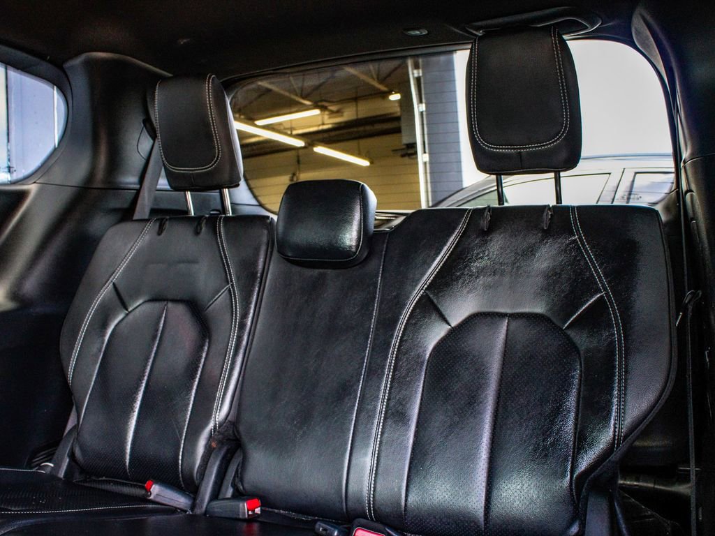 Used 2022 Chrysler Pacifica Touring-L w/ Uconnect Theater Family Group image 35