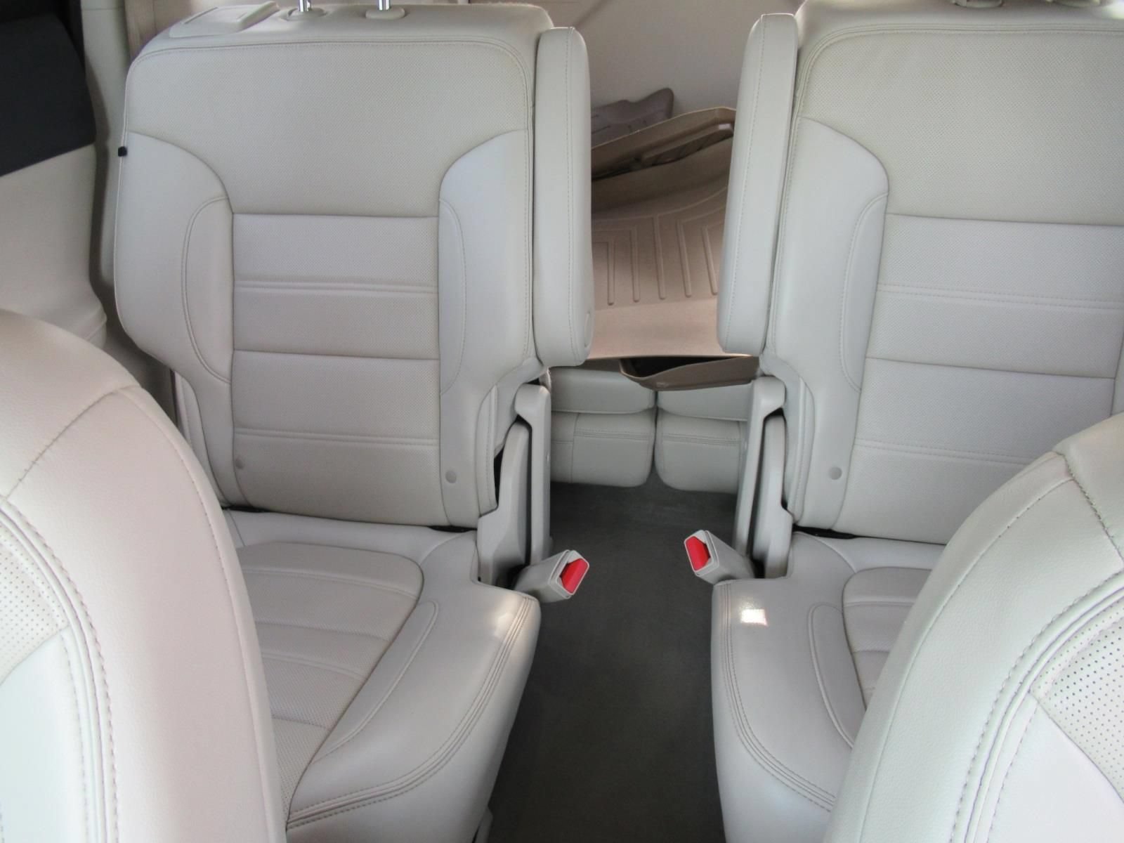 Used 2021 GMC Acadia Denali w/ Denali Technology Package FWD image 17