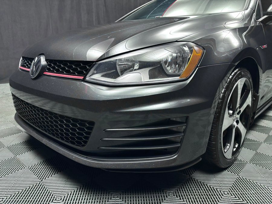 Used 2016 Volkswagen GTI SE image 10