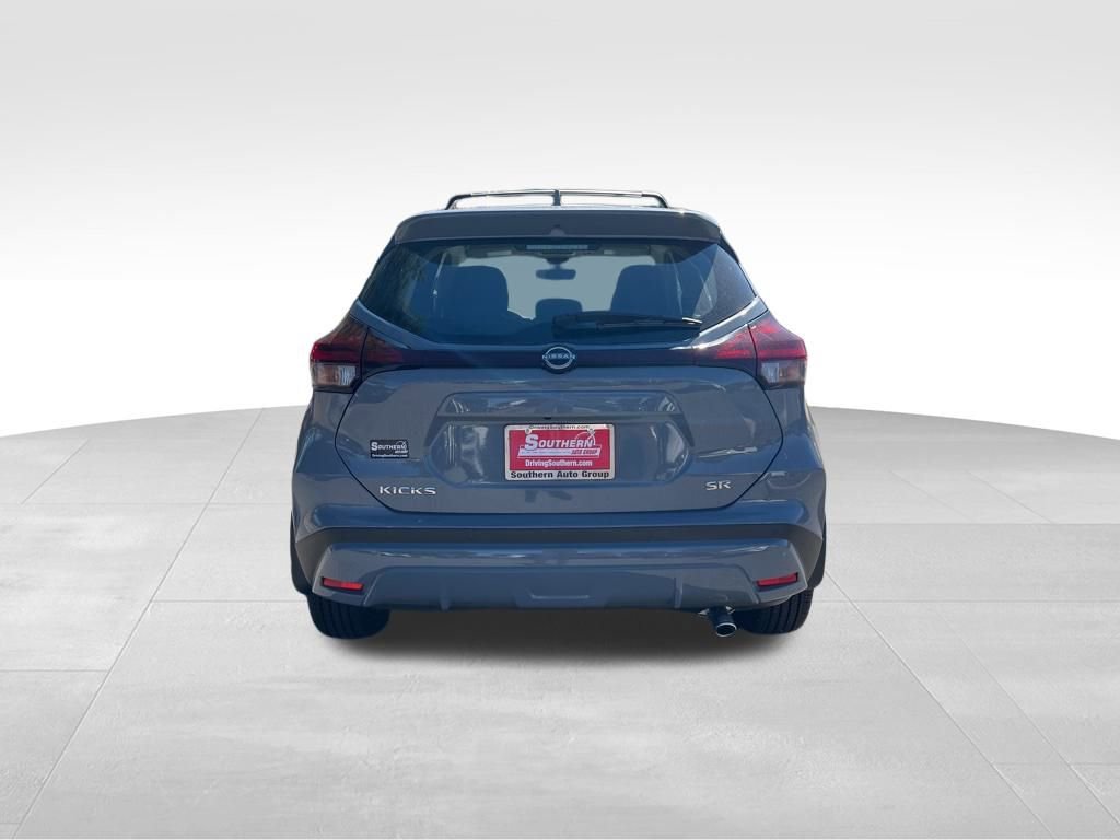 New 2024 Nissan Kicks SR w/ Interior Electronics Package image 3