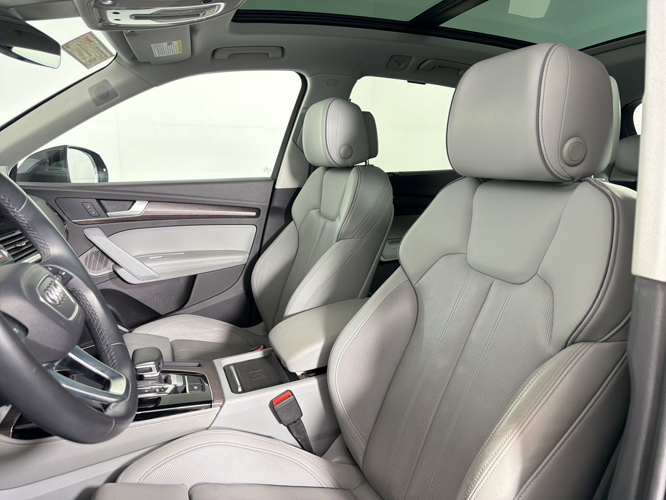 Used 2021 Audi Q5 Premium Plus w/ Premium Plus Package image 24