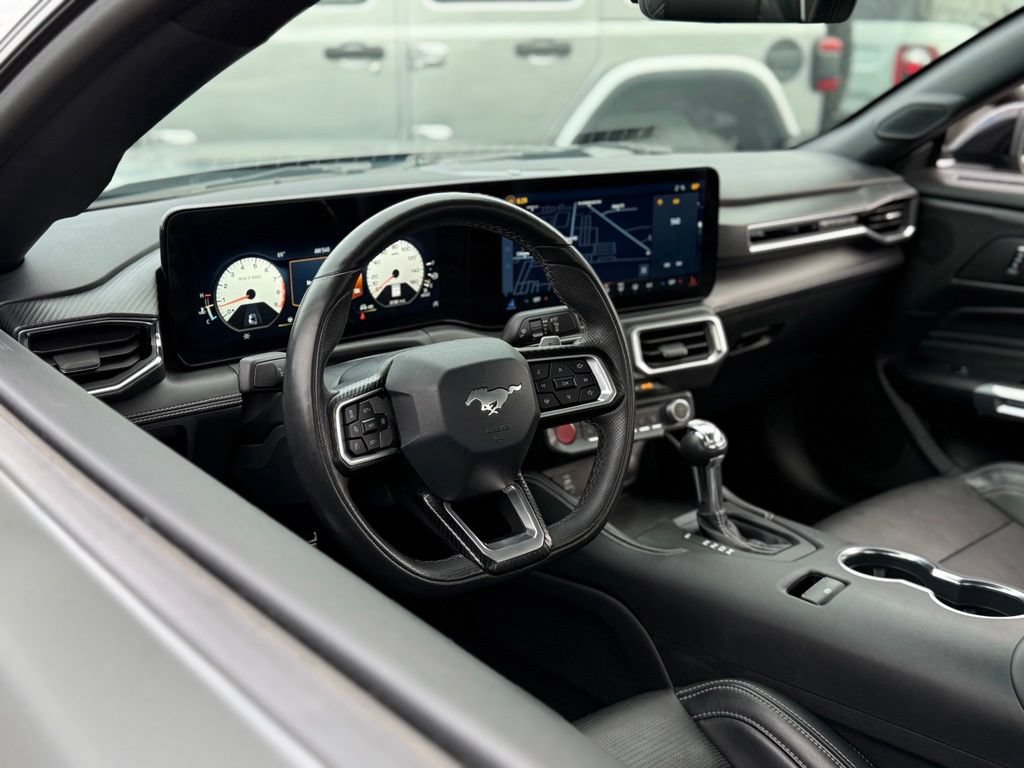 Used 2025 Ford Mustang GT Premium RWD image 19