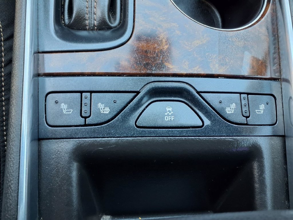 Used 2015 Chevrolet Impala LTZ FWD image 6