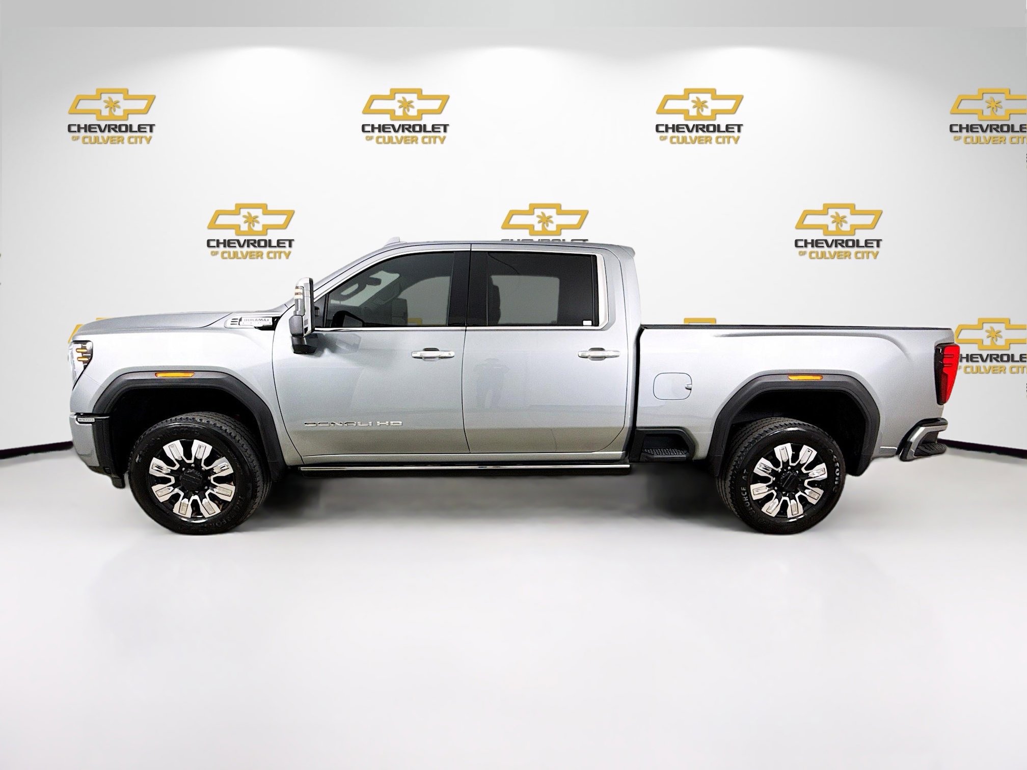 Used 2024 GMC Sierra 2500 Denali w/ Denali Reserve Package image 4