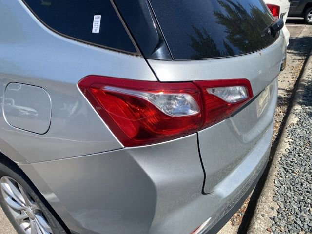 Used 2018 Chevrolet Equinox LT FWD image 12