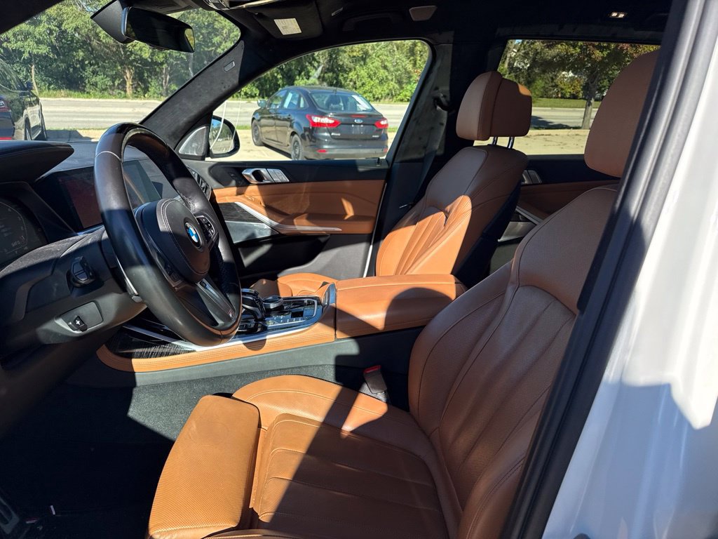 Used 2020 BMW X7 M50i AWD/4WD image 13
