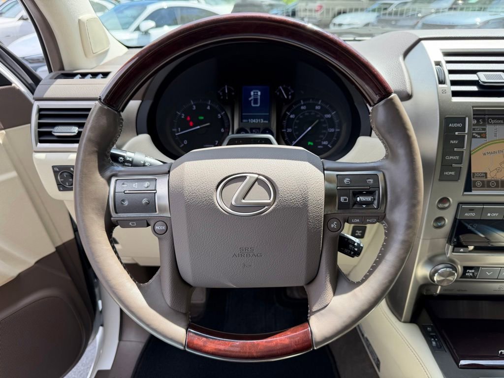 Used 2018 Lexus GX 460 Luxury AWD/4WD image 14