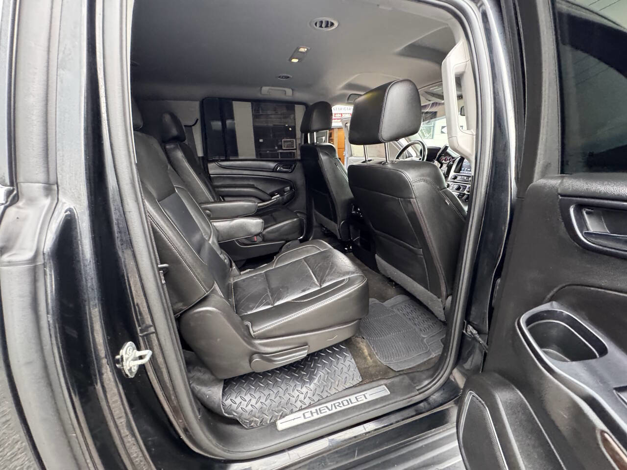 Used 2018 Chevrolet Suburban LT AWD/4WD image 40