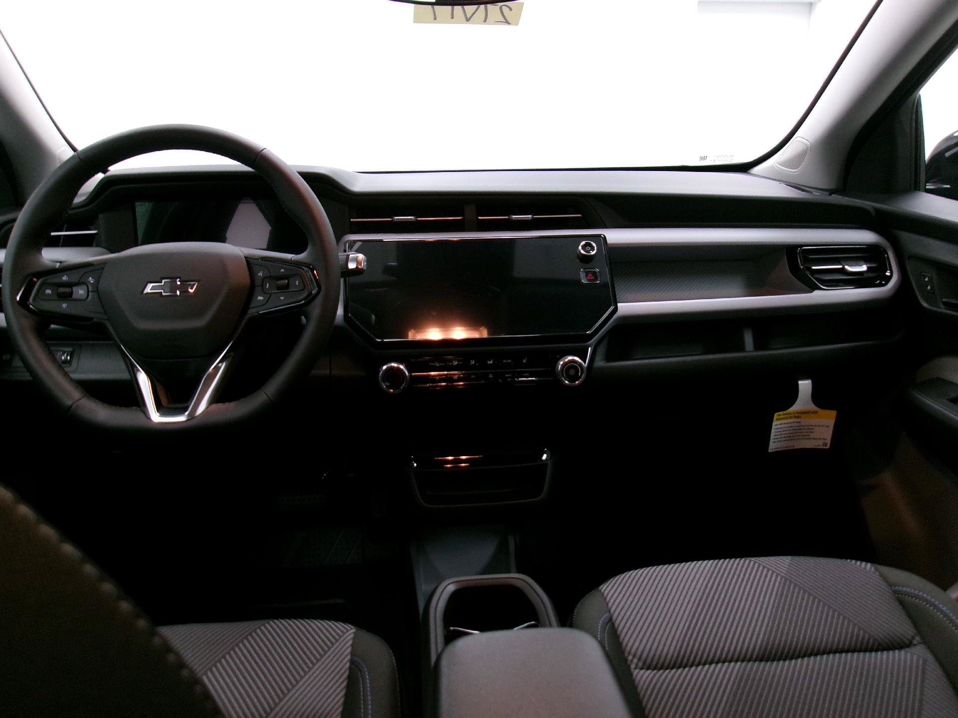 New 2027 Chevrolet Bolt LT w/ Comfort Package FWD image 9