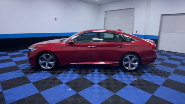 Certified 2018 Honda Accord Touring image 5