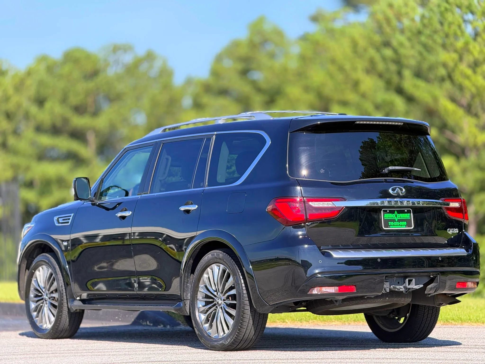 Used 2019 INFINITI QX80 Luxe w/ 22" Wheel Package RWD image 8