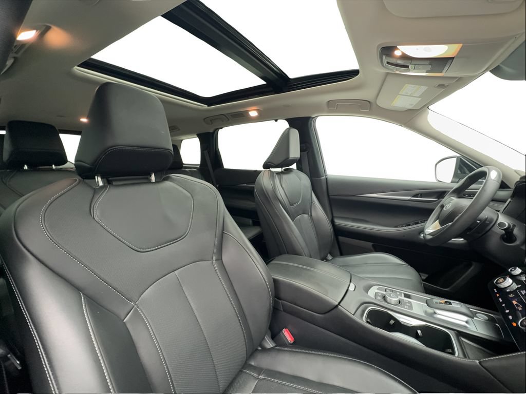 Used 2025 INFINITI QX60 Luxe FWD image 34