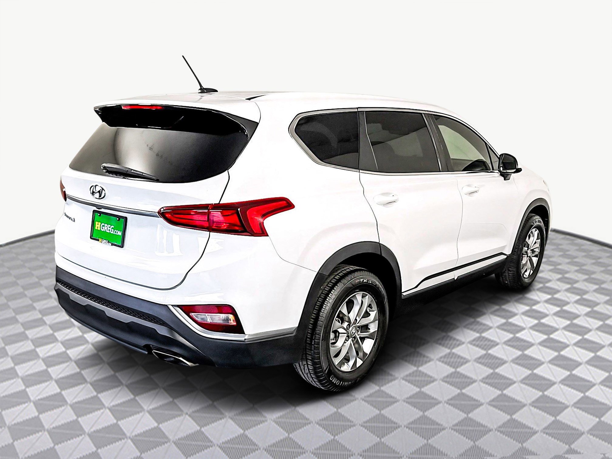 Used 2019 Hyundai Santa Fe SE image 10