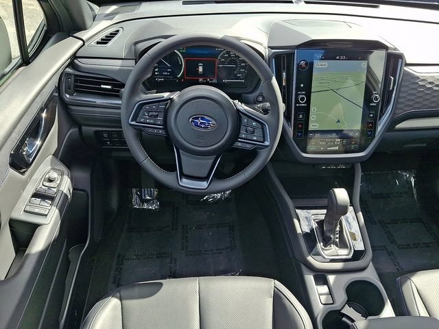 Used 2025 Subaru Forester Limited AWD/4WD image 17