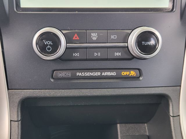 Used 2022 Ford Edge SEL image 17