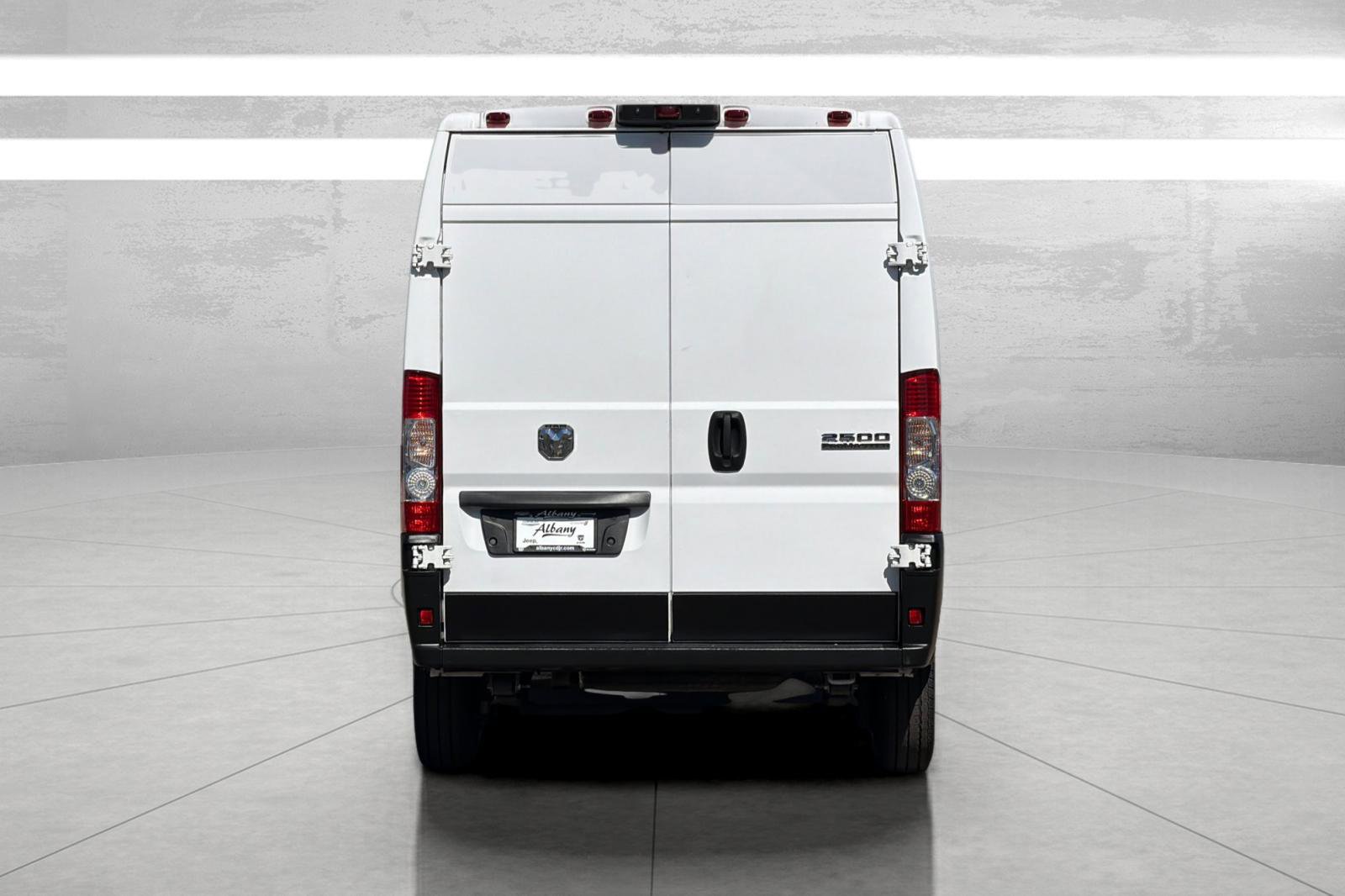 Used 2025 RAM ProMaster 2500 w/ Convenience Group FWD image 7
