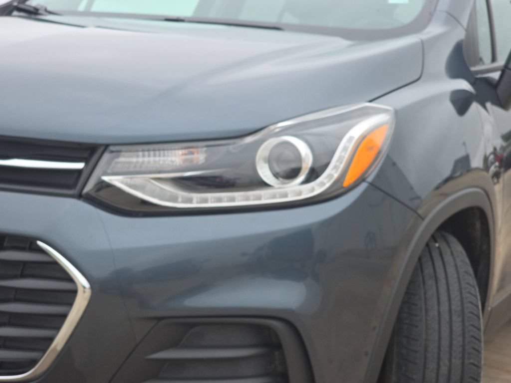 Used 2022 Chevrolet Trax LT w/ LT Convenience Package FWD image 30