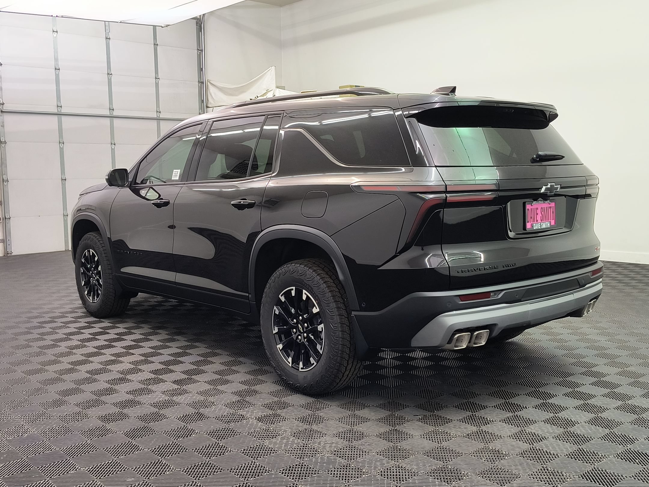 New 2026 Chevrolet Traverse Z71 w/ Enhanced Driving Package AWD/4WD image 3
