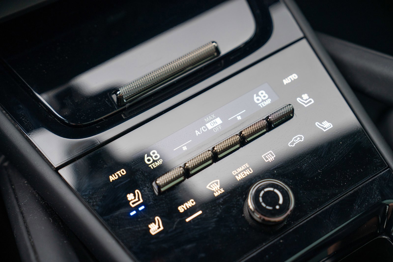 Certified 2025 Porsche Cayenne Turbo image 20