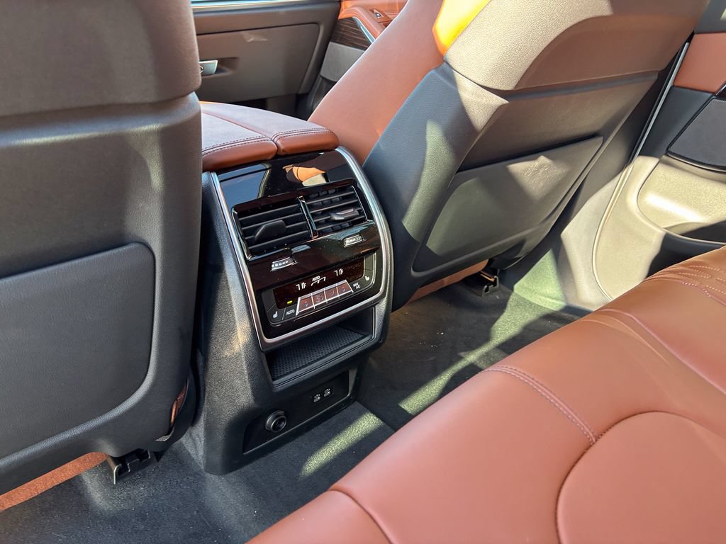 New 2026 BMW X5 xDrive40i w/ Climate Comfort Package AWD/4WD image 34
