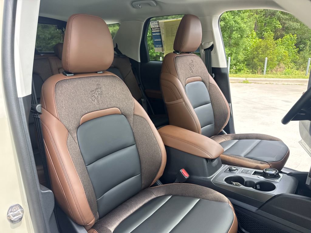 Used 2025 Ford Bronco Sport Outer Banks w/ Outer Banks Tech Package+ AWD/4WD image 34