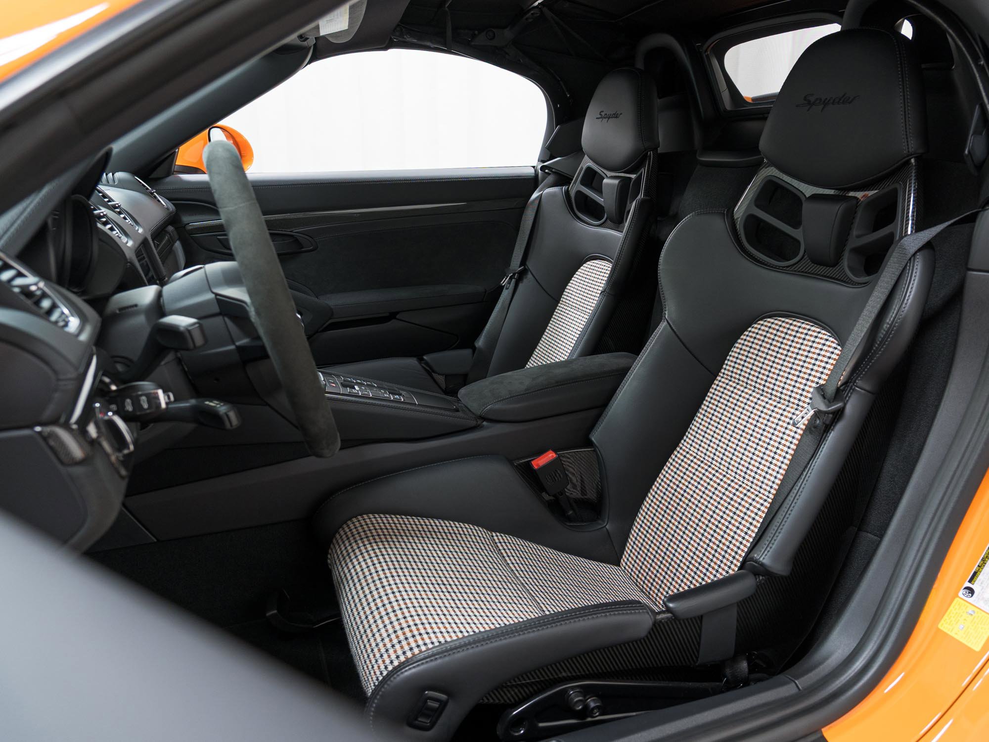 Certified 2021 Porsche 718 Boxster Spyder image 5