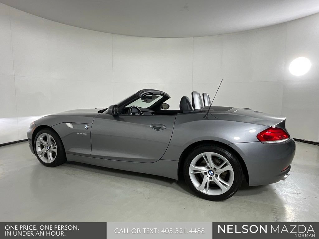 Used 2011 BMW Z4 sDrive35i RWD image 11