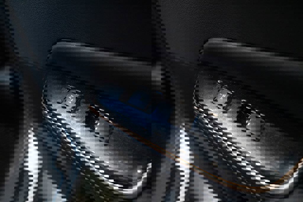 Used 2024 Toyota Crown Limited w/ Advanced Technology Package image 38