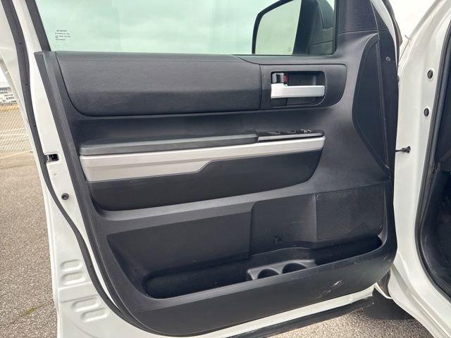 Used 2020 Toyota Tundra SR5 w/ SR5 Upgrade Package AWD/4WD image 18