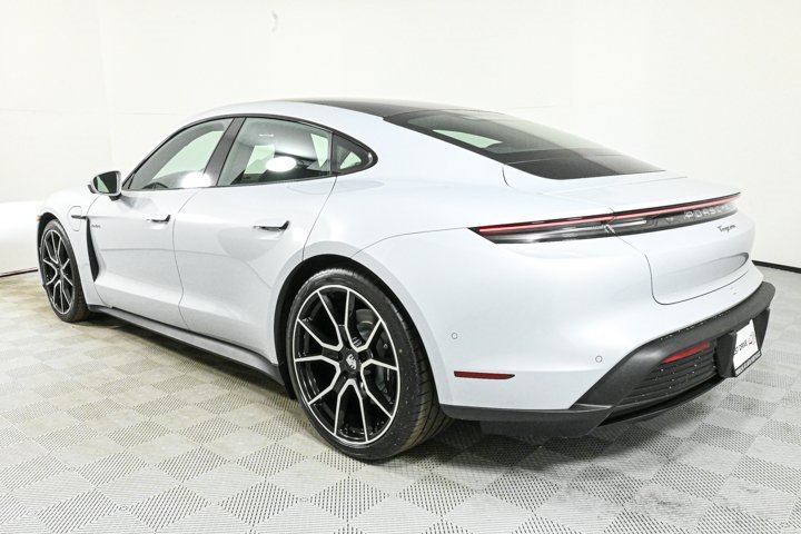 New 2025 Porsche Taycan image 3