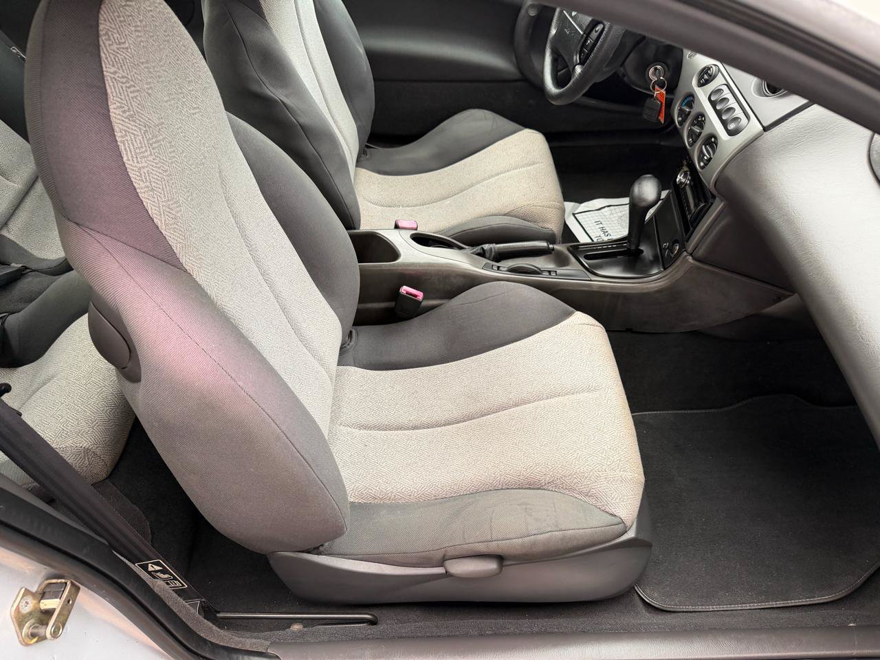 Used 1999 Mercury Cougar V6 FWD image 11