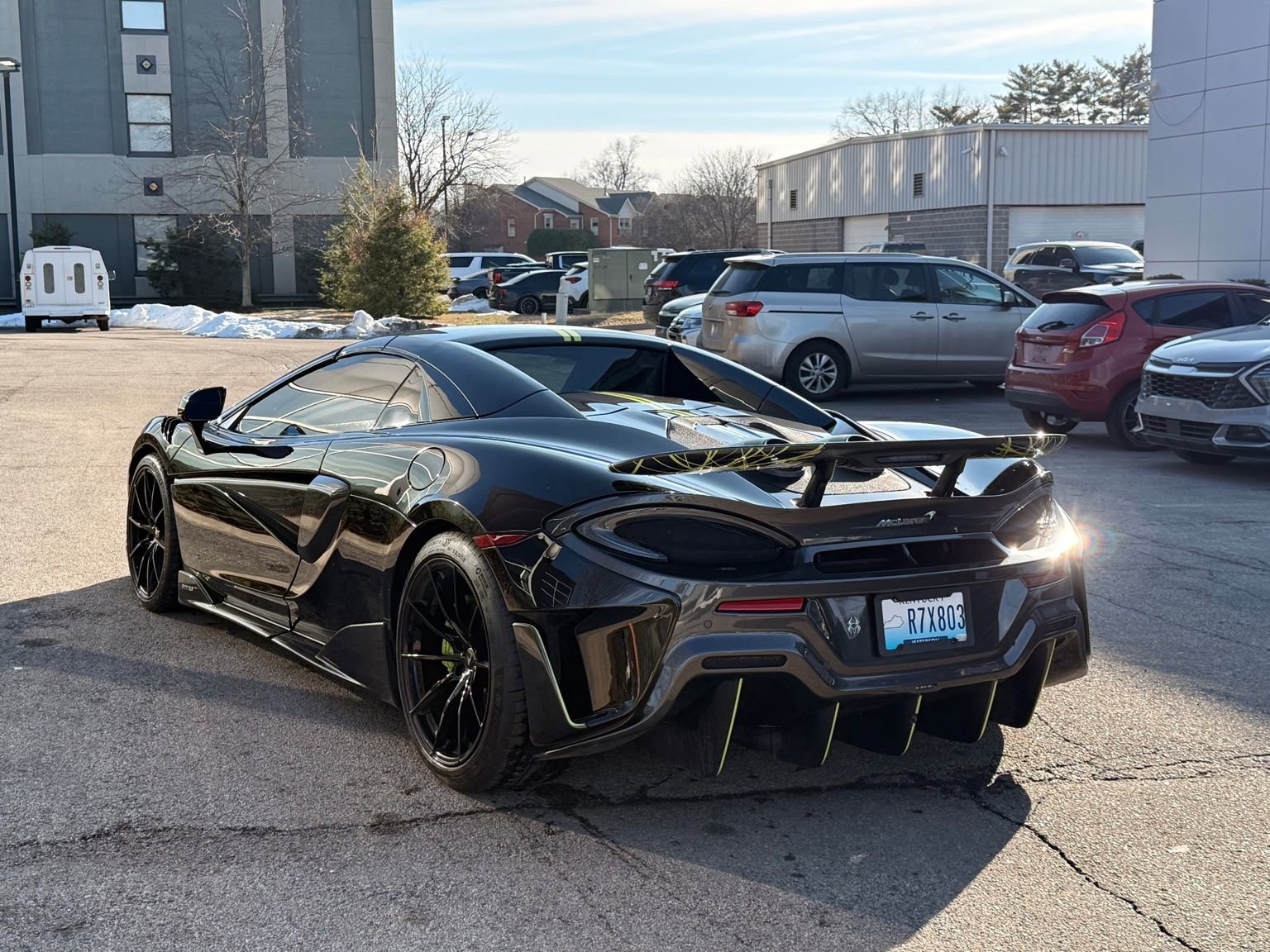 Used 2020 McLaren 600LT Spider video 3