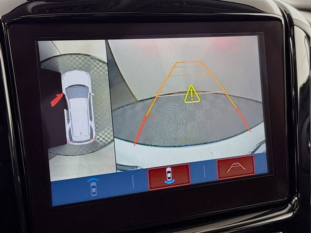 Used 2018 Chevrolet Traverse Premier image 18