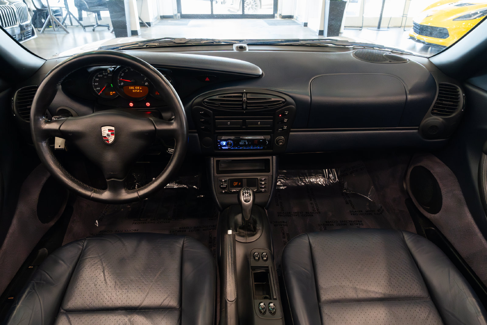 Used 2001 Porsche Boxster RWD image 11