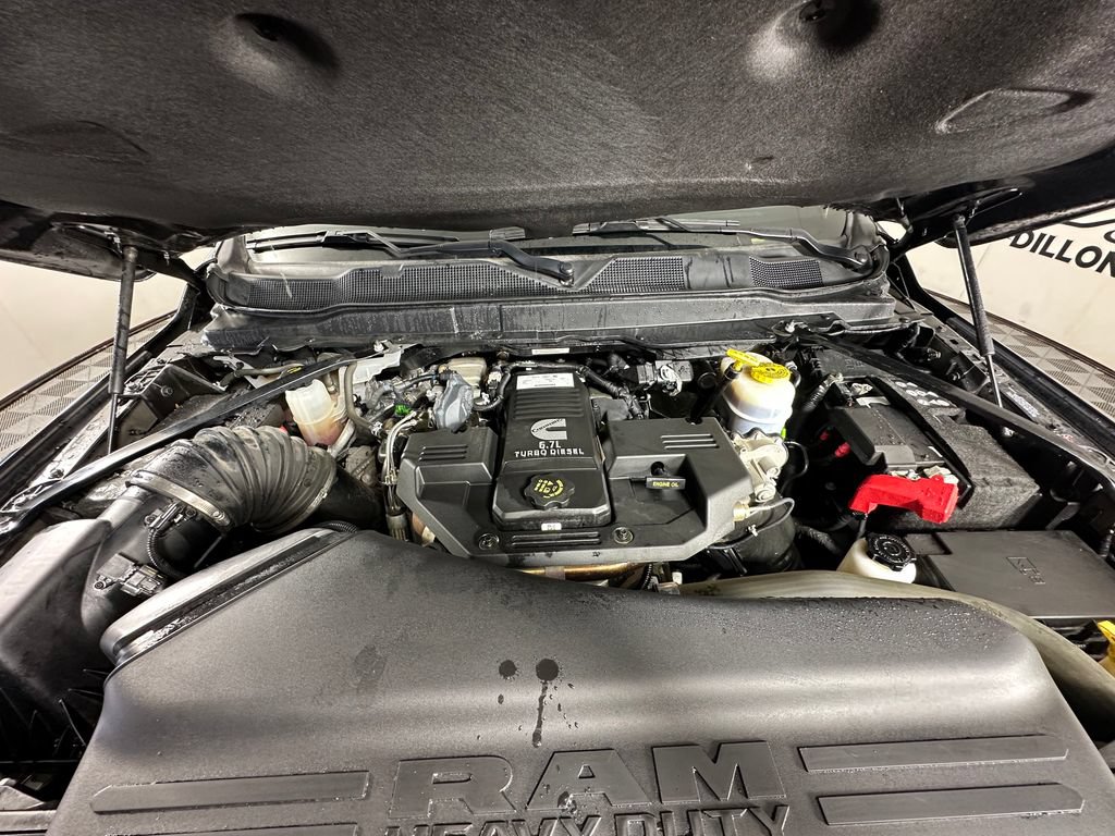 Used 2022 RAM 3500 Laramie AWD/4WD image 11