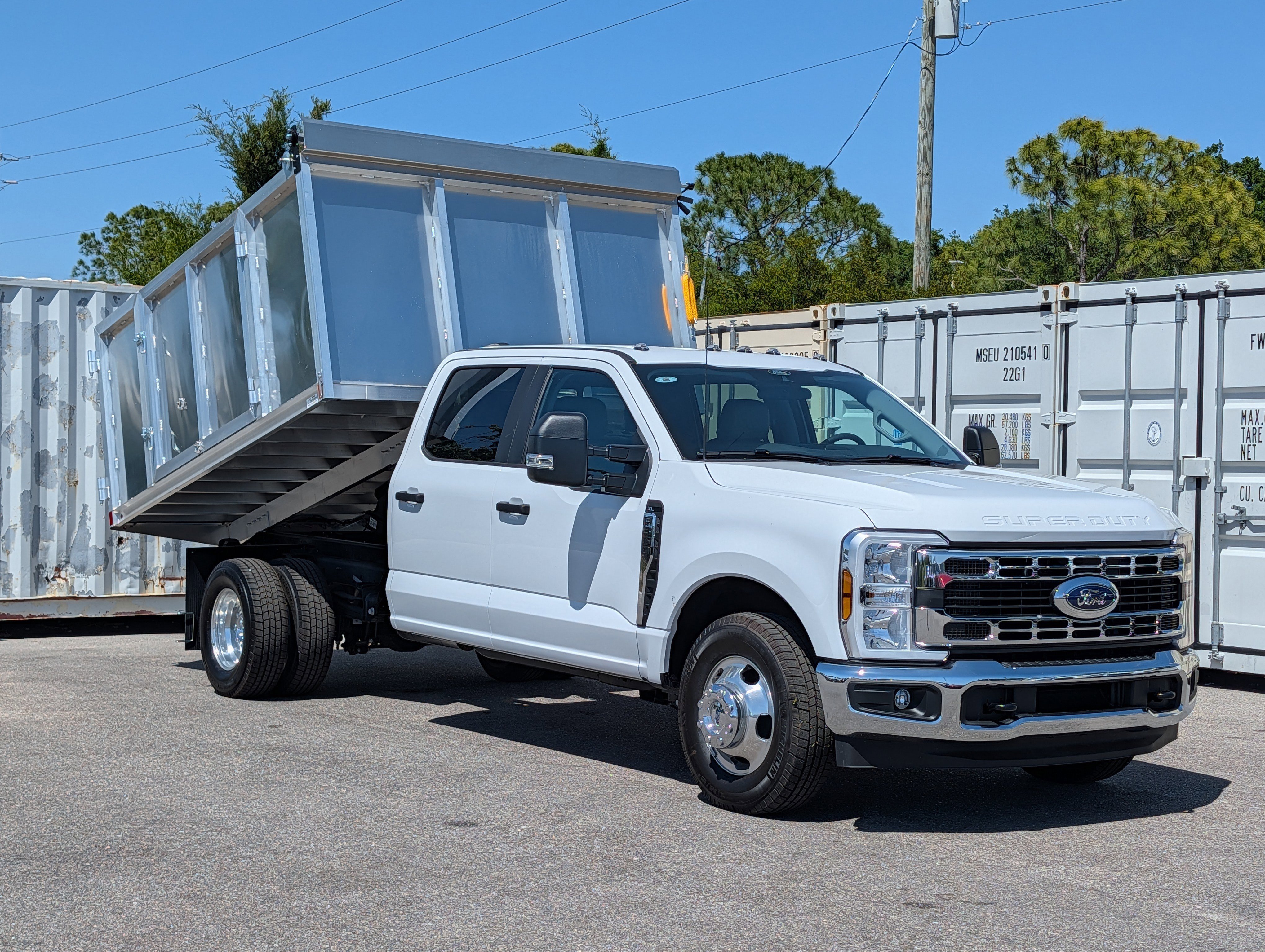 New 2026 Ford F350 XL w/ XL Chrome Package RWD image 14